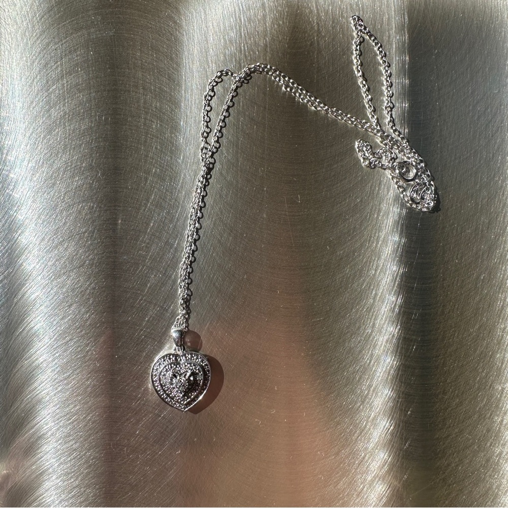 Elegant Silver Heart Pendant Necklace